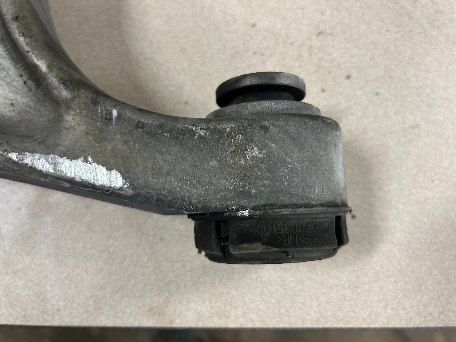 2017 -2022 Maserati Levante  Right Front Lower Control Arm 06700319920 Oem
