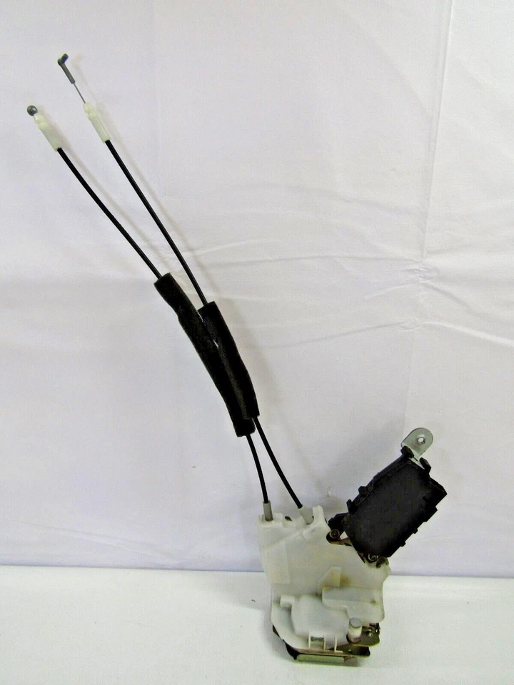 Actuador de bloqueo de pestillo de puerta lateral derecho pasajero Subaru Forester 2003-2008 OEM Foto 2 de 4