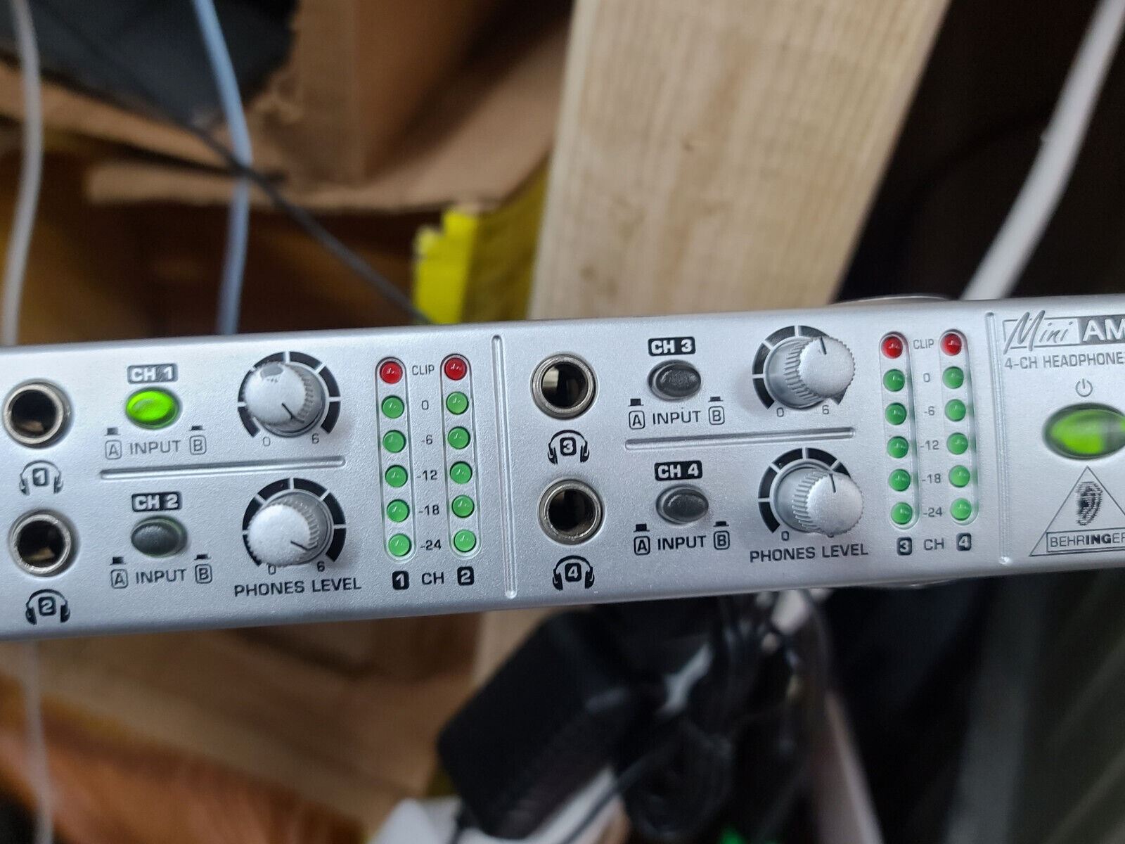 Behringer MiniAmp AMP800 4Channel Stereo Headphone Amplifier NO Power