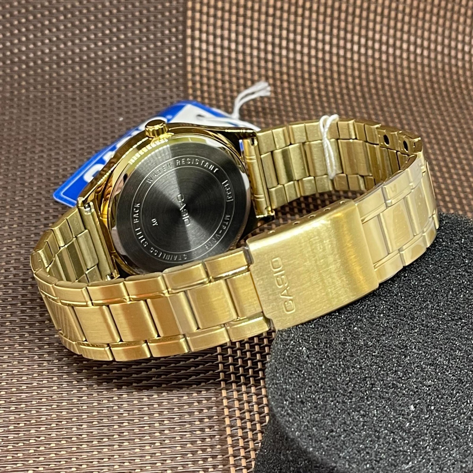 Casio MTP-V006G-7B Gold Tone Stainless Steel Analog Numeral Men