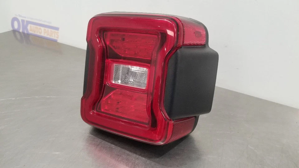 21 JEEP WRANGLER JL JLU LED TAIL LIGHT LAMP ASSEMBLY RIGHT PASSENGER Foto 3 de 4