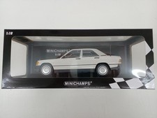 MINICHAMPS 1/18 Mercedes Benz 190E W201 1982 toy model