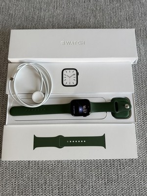 Apple Watch Series 7 (GPS) Grün.