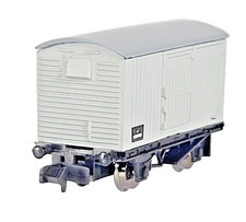 Graham Farish 373-104 N Gauge 12 Ton Planked Ventilated Van Grey Rollings Boxed.