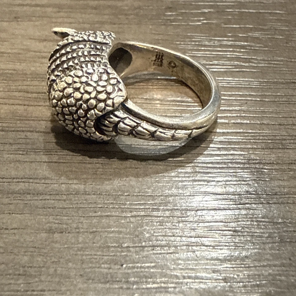 James Avery Rare Retired Armadillo 925 Sterling Silver Ring . Sz 4.5 - Image 2 of 4