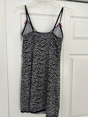 Marilyn Monroe Intimates Nightie Black White Zebra Print Black Pink Ribbon Sz S - Picture 5 of 7