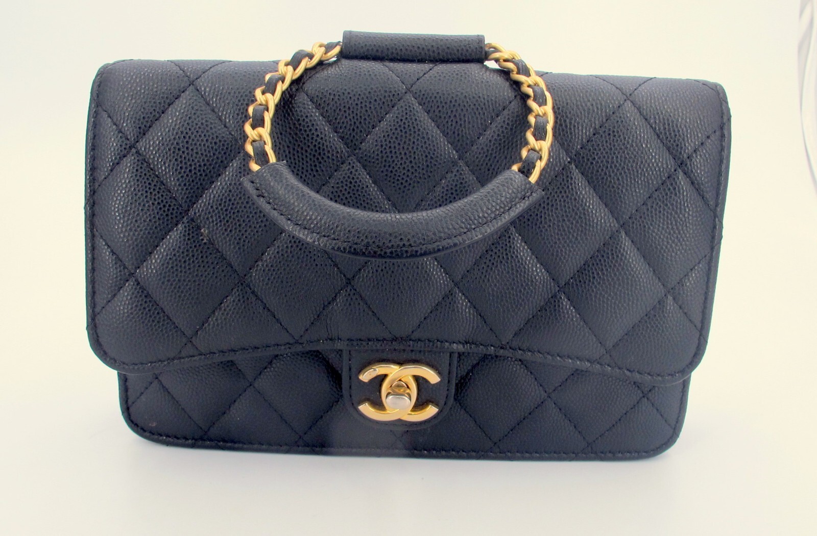 CHANEL Authentic "Loop Around Chain" Small Caviar… - image 2