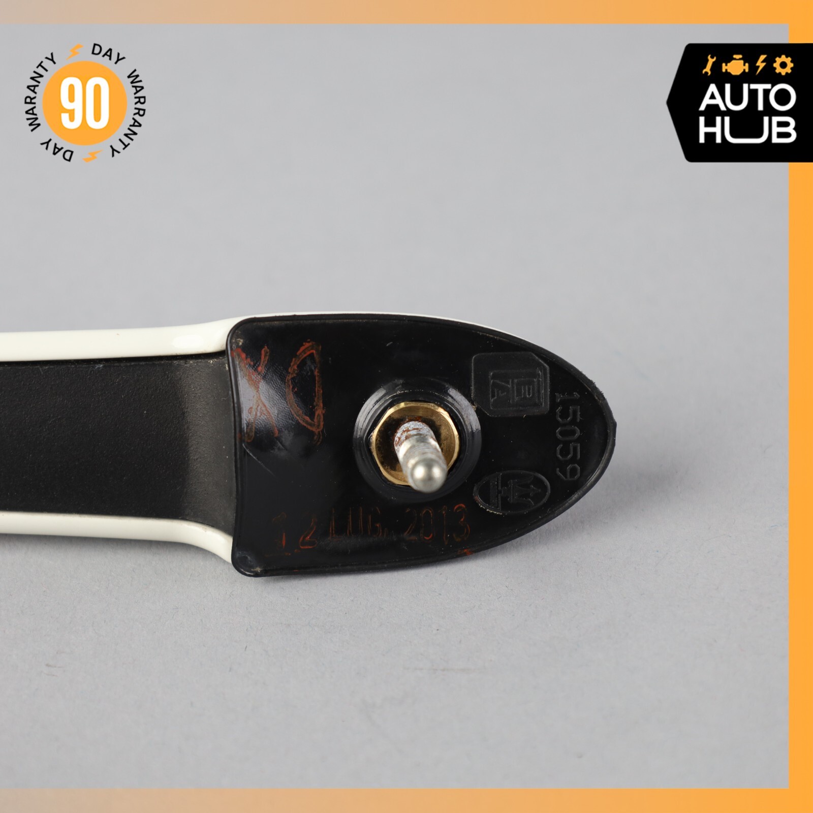 08-19 Maserati GranTurismo M145 Front Right Passenger Side Door Handle OEM 11k