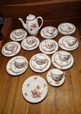 Kaffeeservice Beuer und Pfeiffer 34 tlg. Württemberg Porzellan 2188 Blumen Goldr