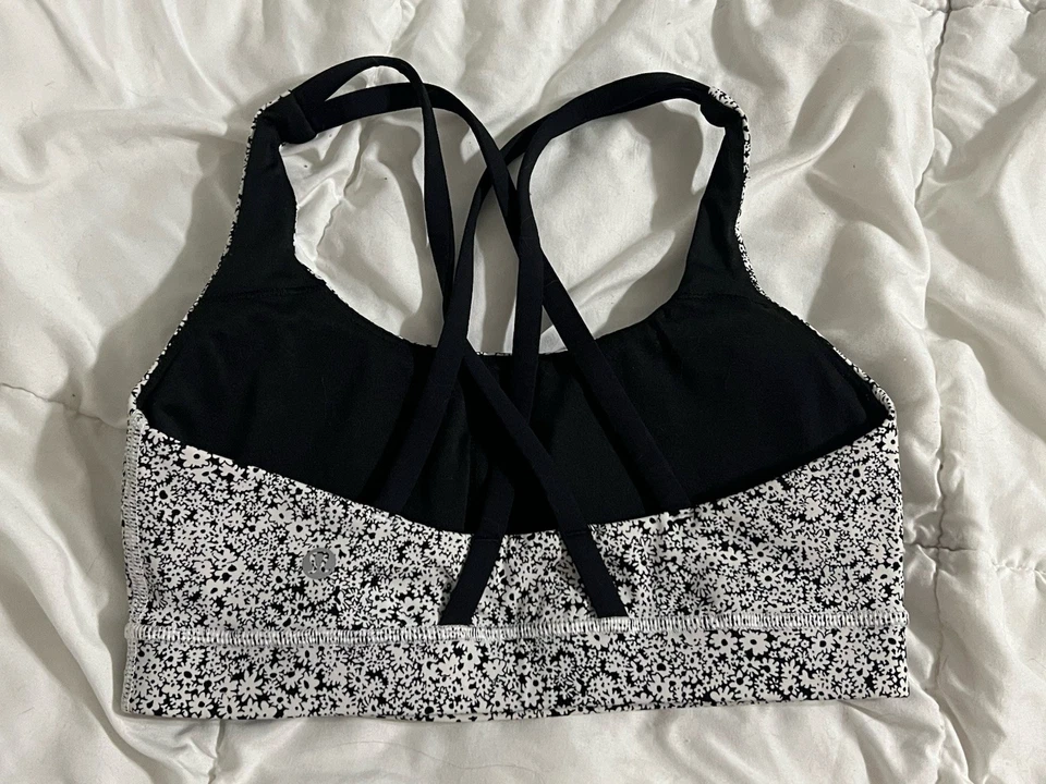 Sujetador Lululemon Energy Negro + Blanco Ditzy Daisy Talla 6 Foto 4 de 4