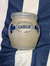 Vtg Rowe Pottery Works Decorated Garlic Jar With Lid 1993 Salt Glaze Pottery