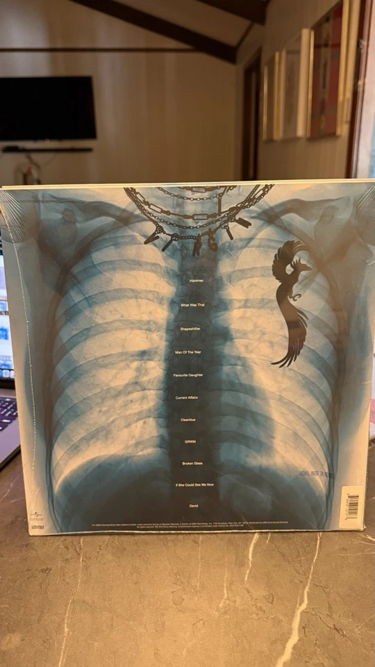 LORDE -  VIRGIN STANDARD LP SIGNED INSERT NEW SEALED - Image 2 of 2