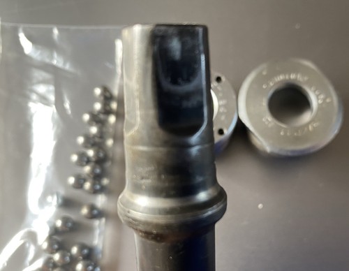 Vintage Shimano Cup And Cone Bottom Bracket - 115mm - English Thread - Picture 4 of 6
