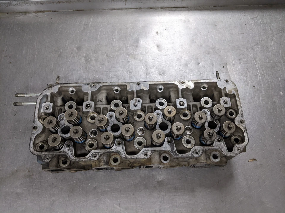 Culata izquierda para 06-10 Chevrolet Silverado 2500 HD 6.6 12690608 diésel Foto 2 de 4