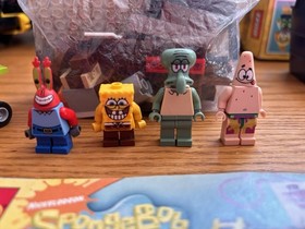 Lego 3833, Spongebob - Krusty Crab Adventures 75% complete set, w/ 4 figures