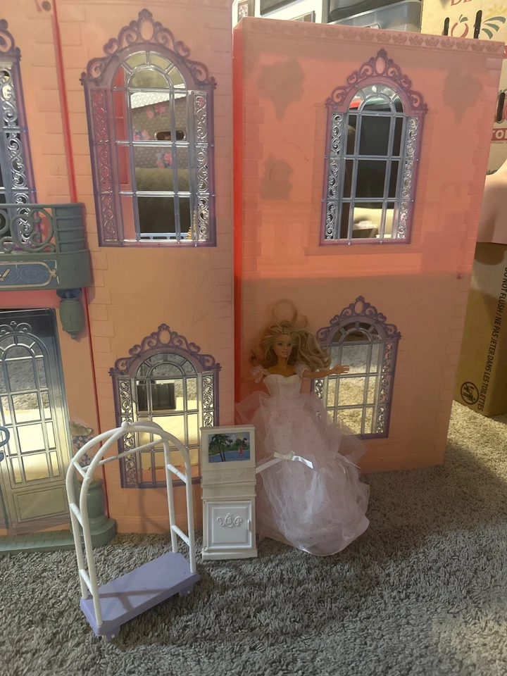 Barbie Grand Hotel con accesorios, 2001 Foto 3 de 4