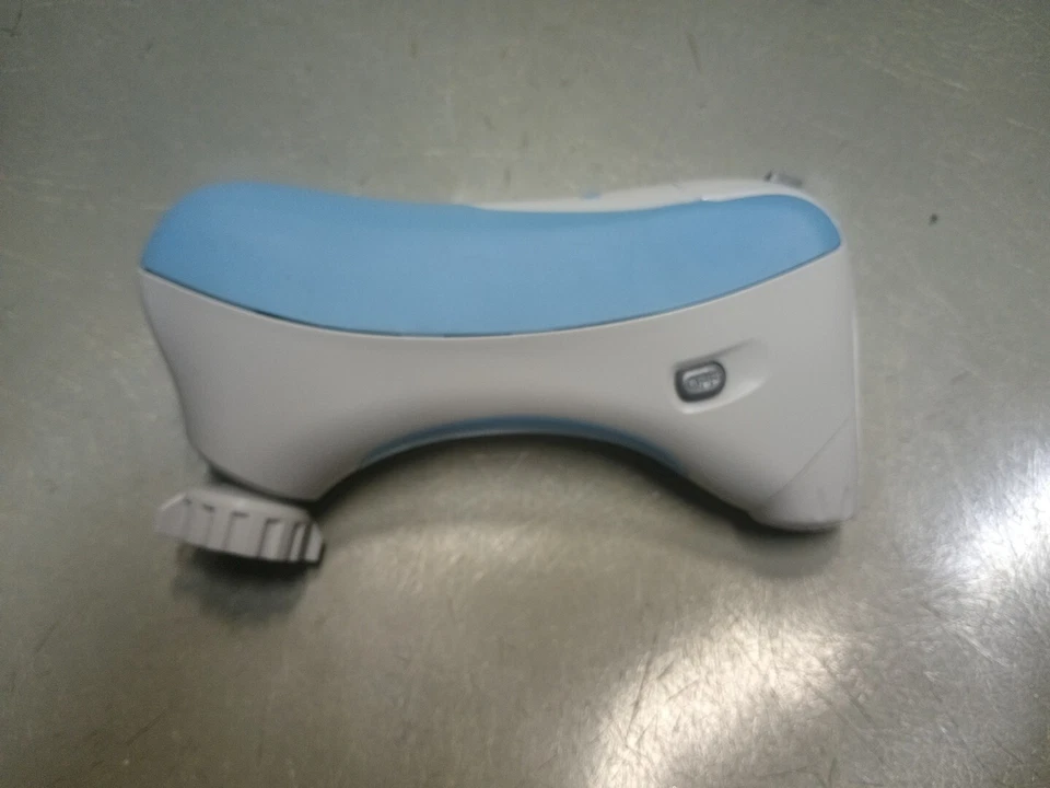 Accesorio de champú HydroSurge Rapid Bath para mascotas SOLO Foto 3 de 4