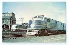 Baltimore & Ohio Railroad 62 Electromotive City Engine Terminal DC VTG Postcard