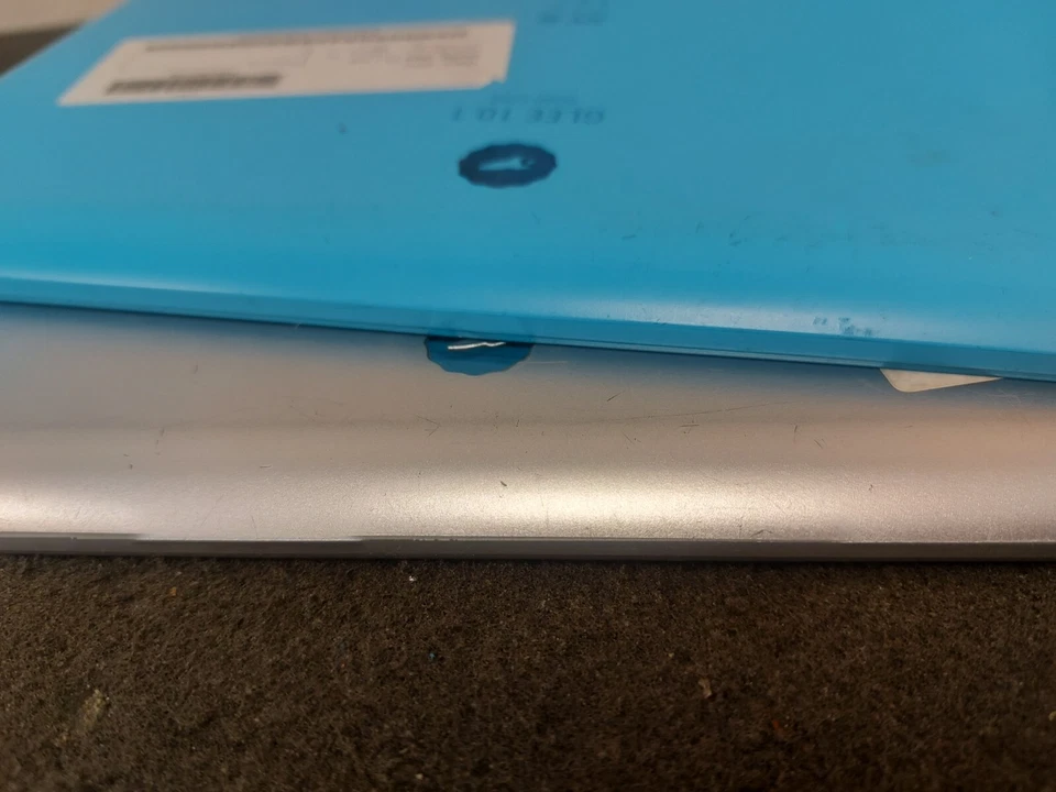 2X Mixed Tablet JobLot Bundle (Damaged/Faulty) For Parts Only — Untested #26 - Image 4 of 4