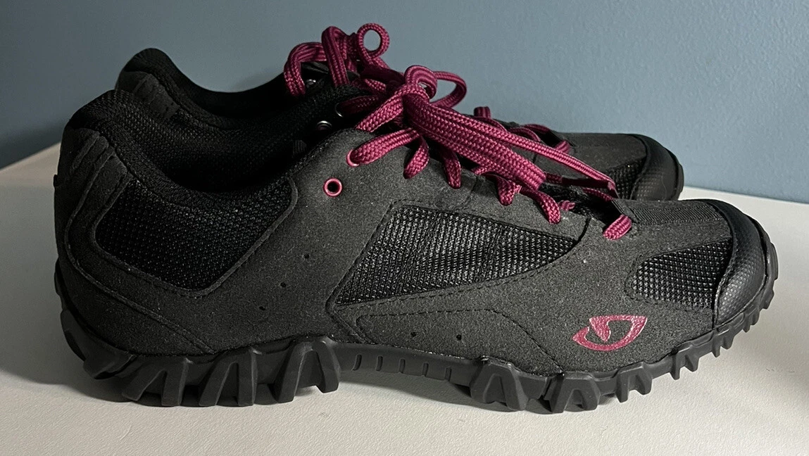 Giro Junction Women s Mountain Bike Cycling Shoes with SPD Cleats US 7.5 EU 39