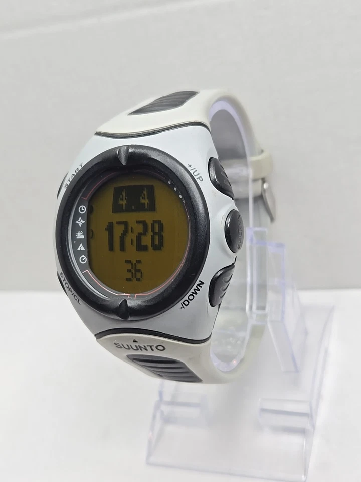 Reloj cronógrafo alarma baro brújula esquí snowboard Suunto S6 vintage para hombre batería nueva Foto 2 de 4