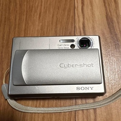 SONY Cyber-shot DSC-T1 kompakte Digitalkamera getestet [kein englisches Menü]...
