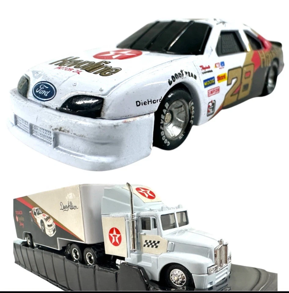 Davey Allison #28 Texaco/Havoline 1993 1:64 Team Transporter con auto -Raro LE Foto 2 de 4