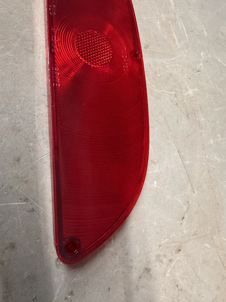 Nuevo de Lote Antiguo Ford Galaxie Sunliner Starliner 1960 Lámpara Trasera Lente Luz Trasera Luz de Respaldo Foto 4 de 4