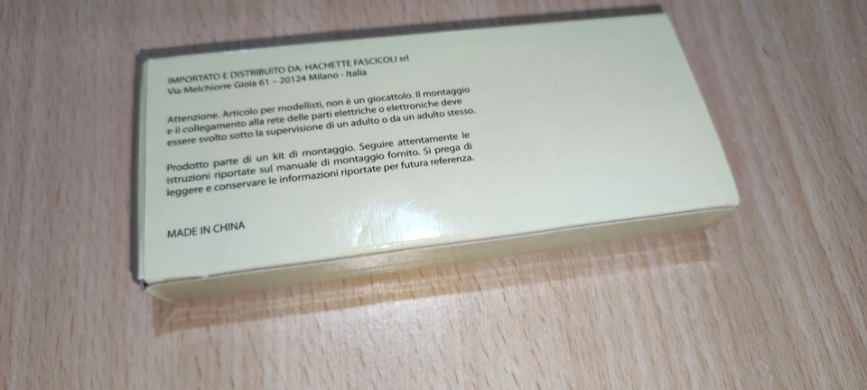 HACHETTE - LAMPIONCINO in metallo H0 - Analogico 12V - Immagine 2 di 2