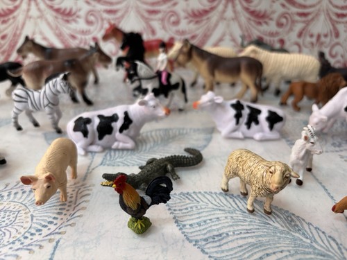 Job Lot Of 27 Farm & Wild Animals - Picture 2 of 7