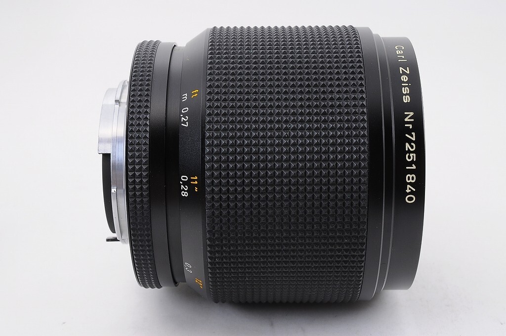 Contax Carl Zeiss Makro-Planar 60mm f/2.8 T AEJ Macro Lens w/Case