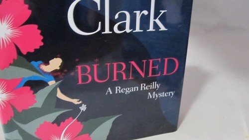 Mary Higgins Clark and Carol Higgins Clark Lot of 3 Hardcover Books Christmas - Picture 5 of 12