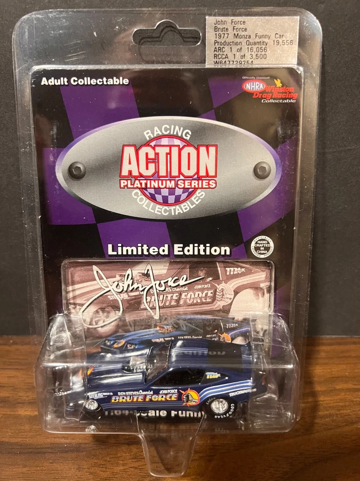 John Force Brute Force 1977 Monza Funny Car Dragster Foto 4 de 4