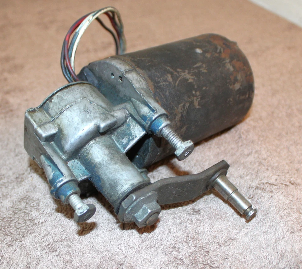 1967 年 Mustang Fastback Coupe GT Shelby Cougar ORIG WINDSHIELD WIPER MOTOR — 第 2/4 张图片