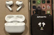 Apple AirPods Pro and Wireless Charging Case Headphones and Case - Works Great