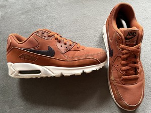 Genuine Authentic Nike Air Max 90 Essential Dark Russet Trainers Size UK  9.5 | eBay
