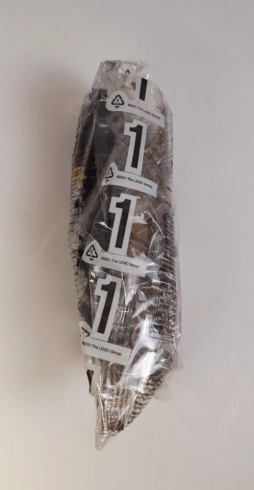 LEGO Star Wars: MTT - 75058 / Never Built - No Box, Figs (Some Droids) - Read - Image 4 of 4