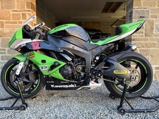 Kawasaki ZX-6R Track Bike with V5