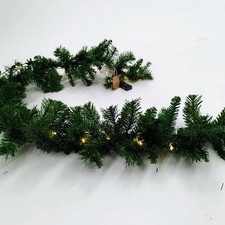 Pre Lit Christmas Garland with 20 Battery Operated LED Lights - 1.8 Meter