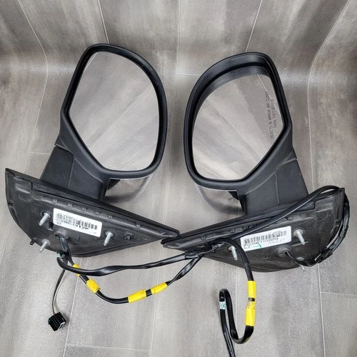 2007 - 2013 GM Chevy Truck SUV Left Right Side Mirrors Power Folding Chrome OEM