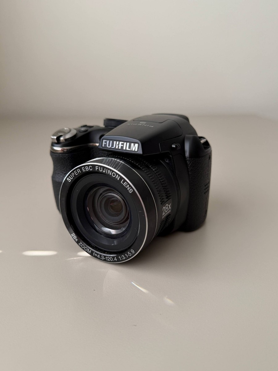 Fujifilm FinePix S Series S4400 14.0MP Digital Camera - Black for