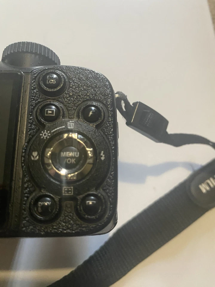 Fujifilm FinePix S2950, photo 4 of 5
