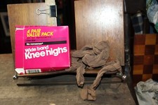 Vintage 1990 Wide Band Knee Highs Stockings New In Box 2 Pair Kayser Roth