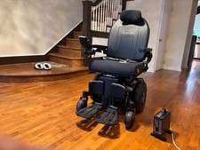 Quantum Edge 3 Fully Electric Wheelchair
