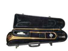 Yamaha YSL 200AD Advantage Tenor Gold Trombone with Mouthpiece and Hard Case