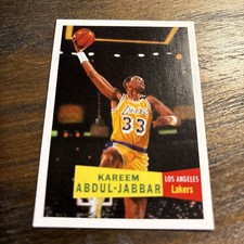 Kareem Abdul-Jabbar Topps NBA Living Set Card # 33 Los Angeles Lakers HOF