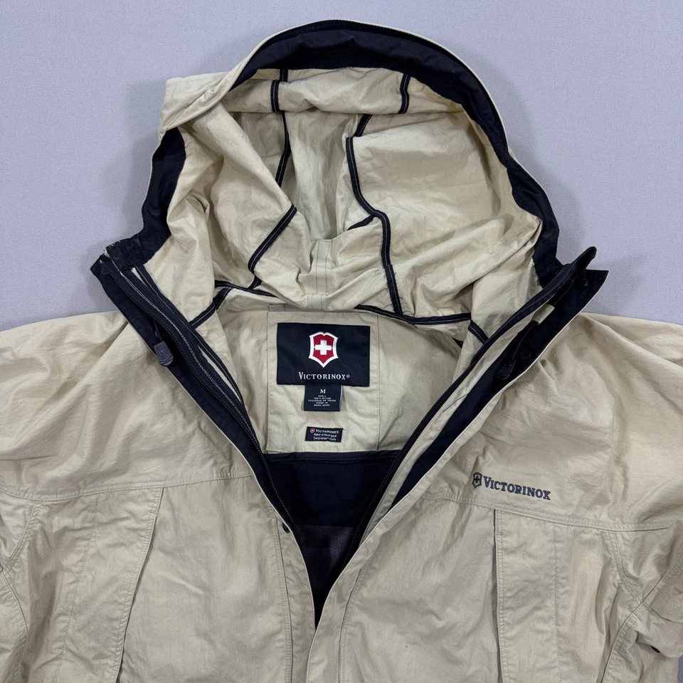 Victorinox Mens Full Zip Hooded Jacket Beige Swiss Army Coat Outdoor Medium Foto 2 de 4