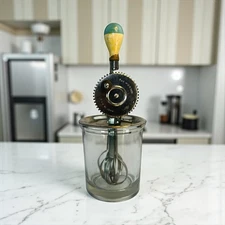 Vintage A&J Hand Mixer Egg Beater with Glass Measuring Cup 2 Cups Works Great
