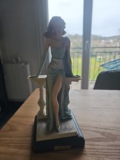 statuette  résine  signée Vittorio Tessaro (année 1986)