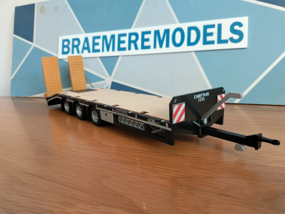 1:32 Chieftain Xcel Tri-Axle Low Loader Trailer Model Kit - Image 3 of 4